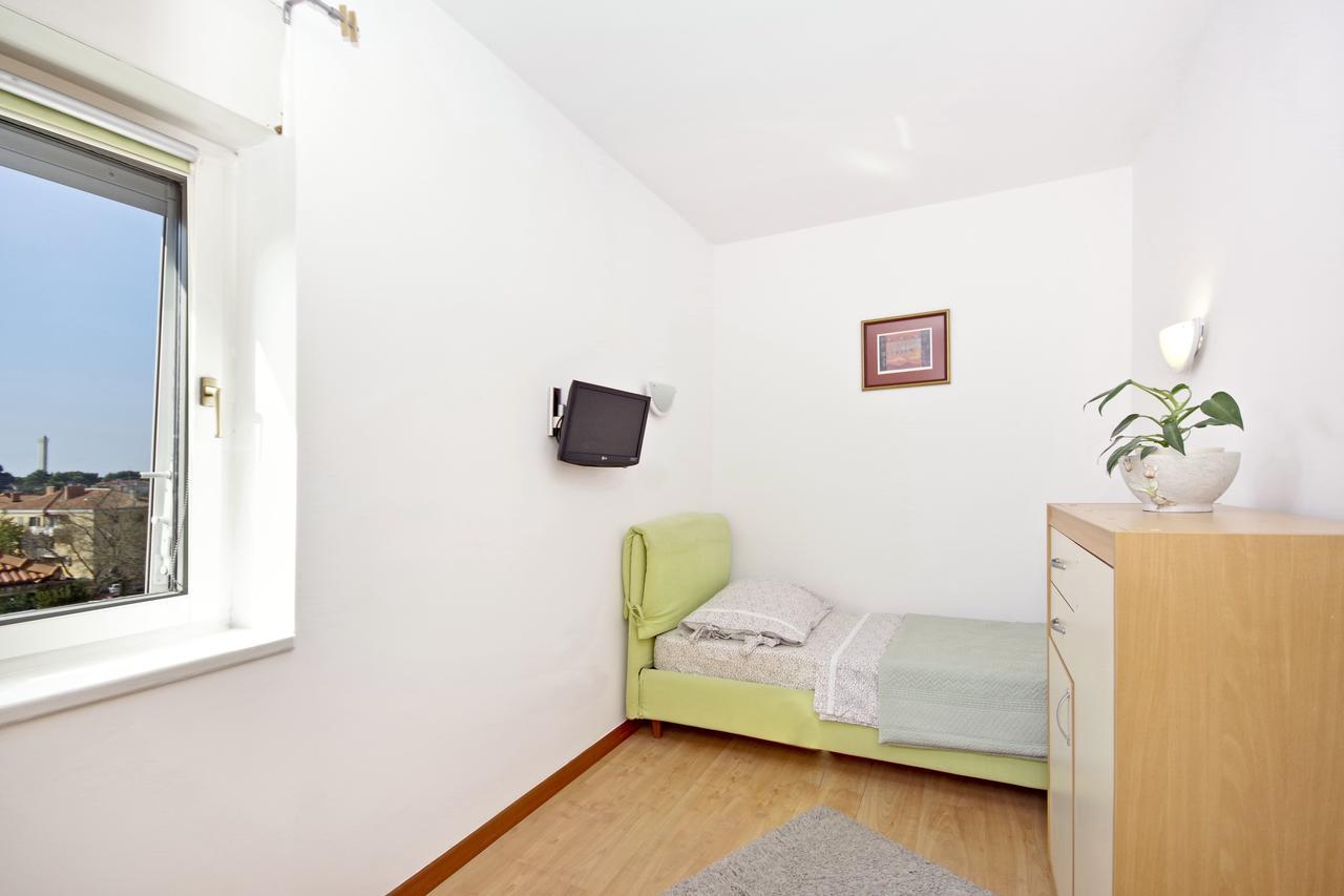 D & J Apartment สปลิท ภายนอก รูปภาพ