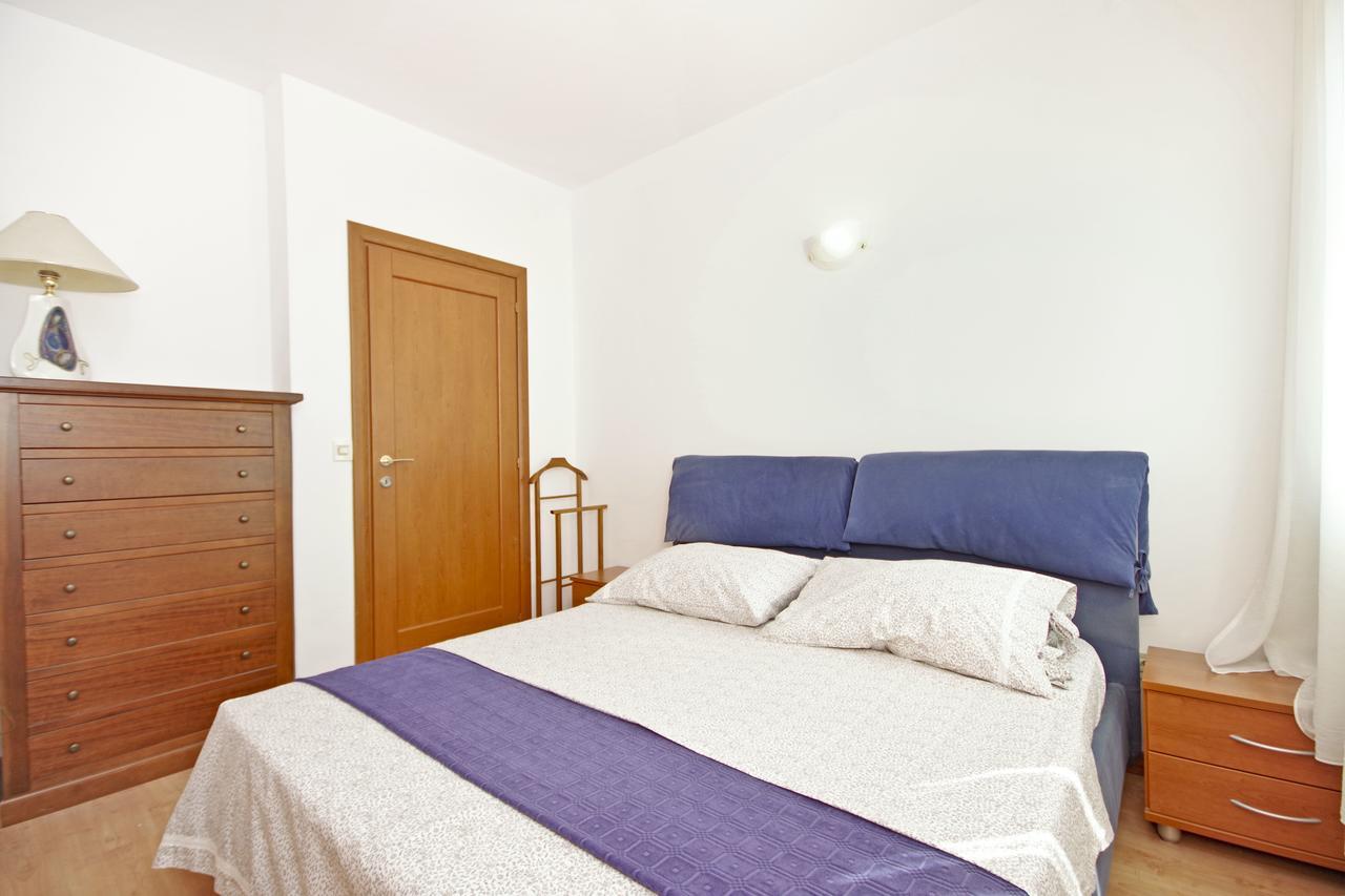 D & J Apartment สปลิท ภายนอก รูปภาพ